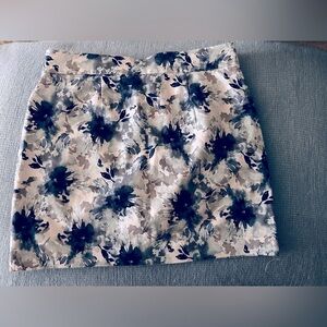 Croft & Barrow Skort- blues and gray